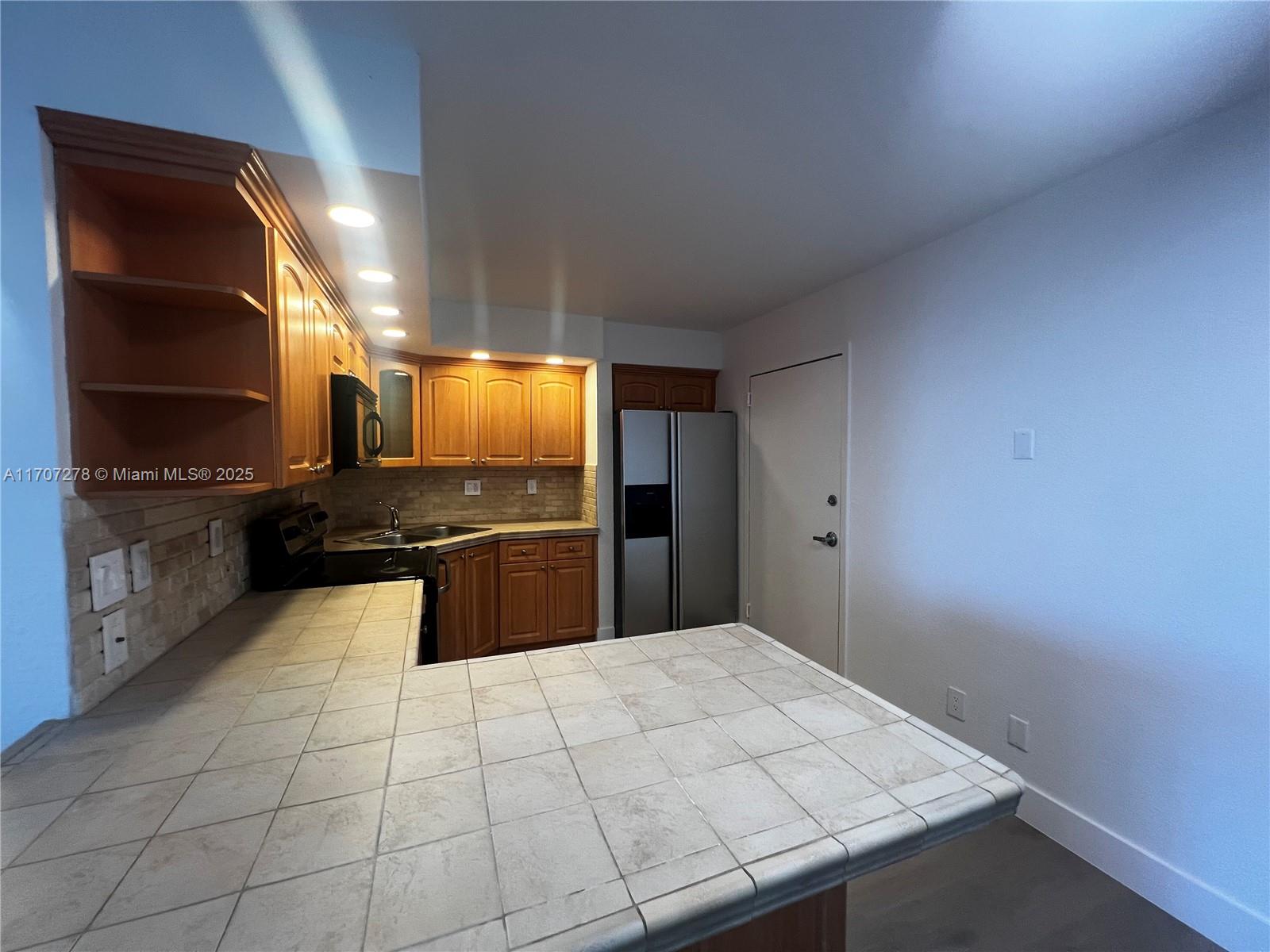 KEYSTONE TOWERS CONDO - Residential
