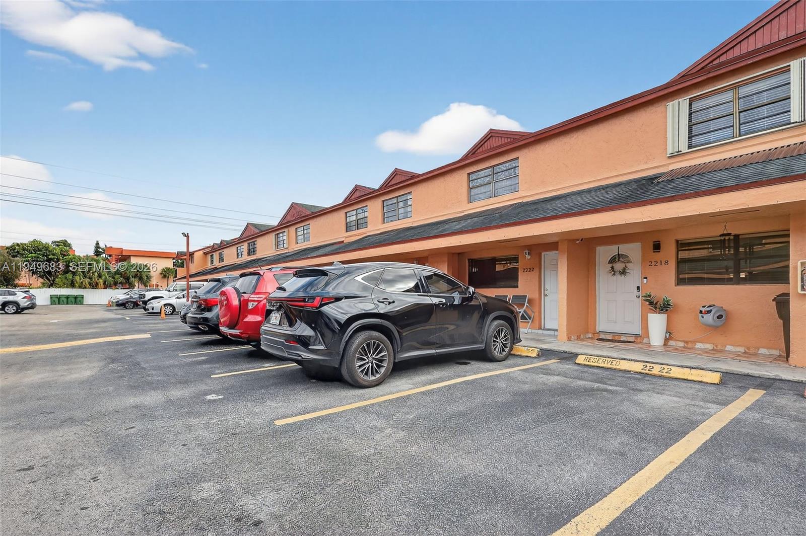 SANTAMARIA ESTATES CONDO - Residential