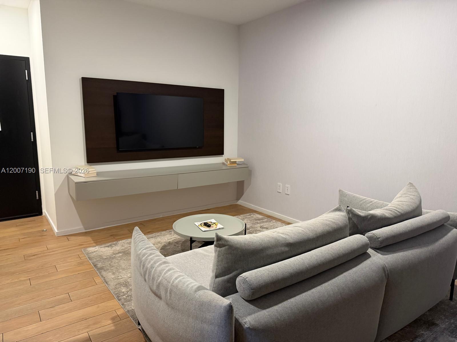 The Elser - Residential Lease