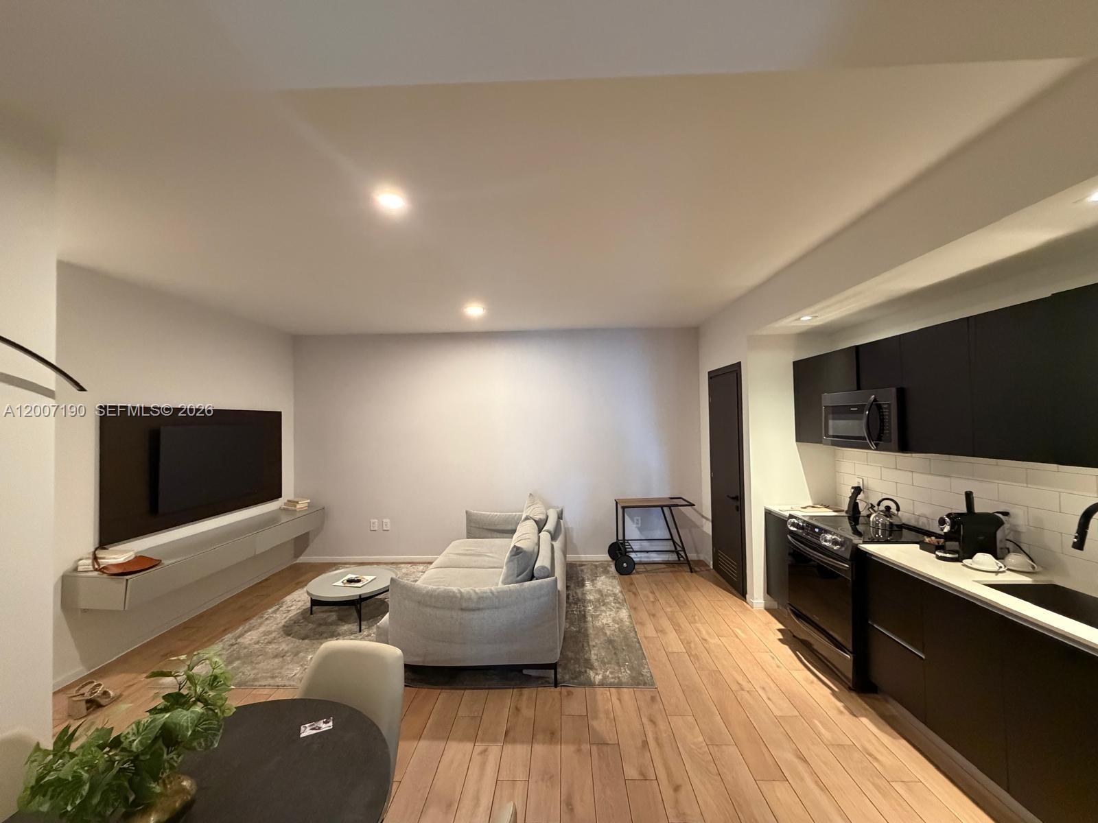 The Elser - Residential Lease