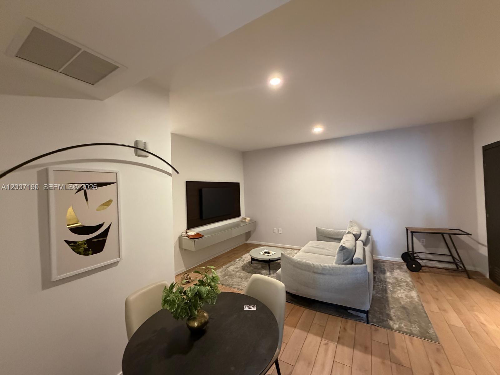 The Elser - Residential Lease