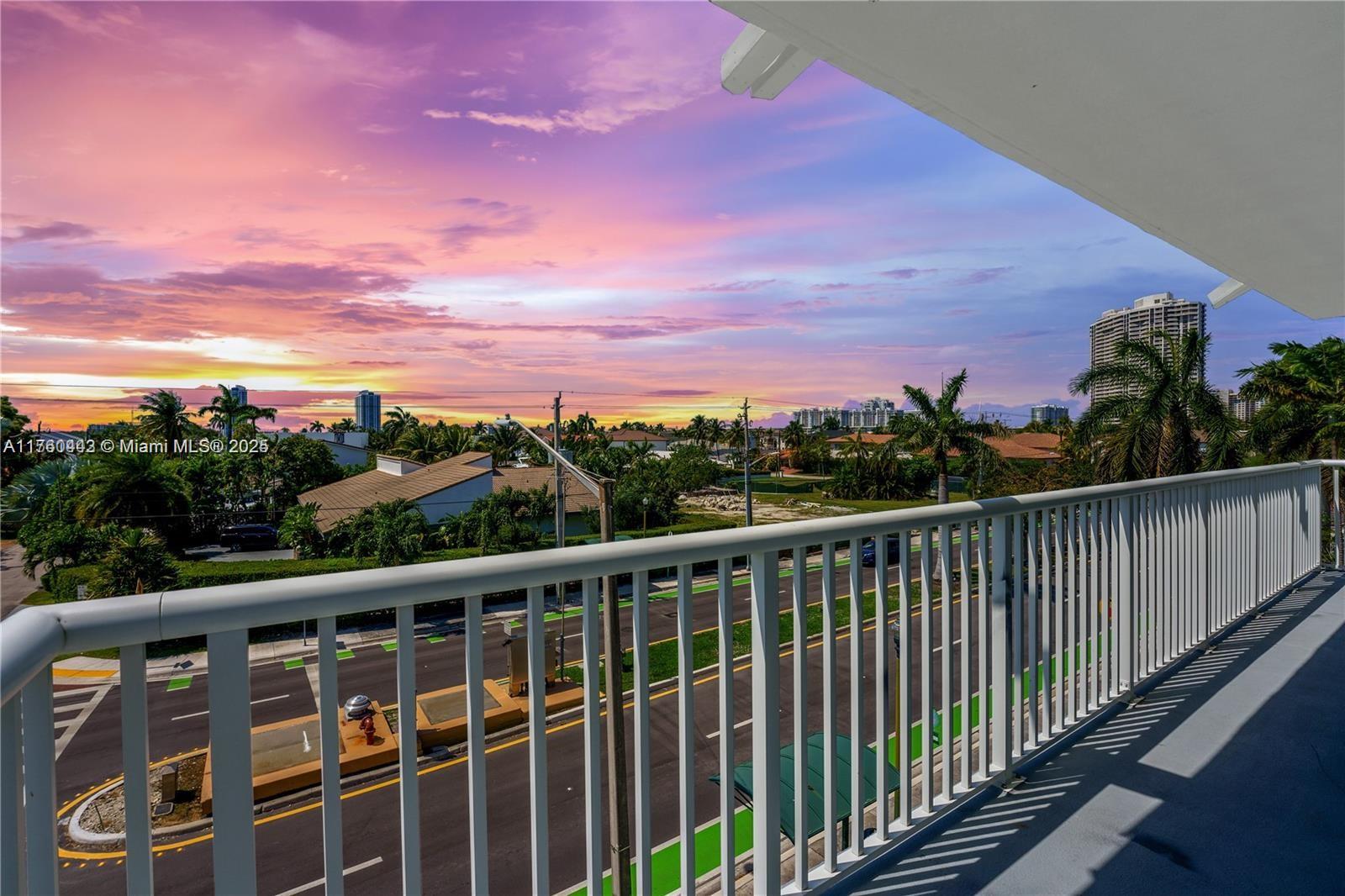 3527 Ne 168th St 409, North Miami Beach, Miami-Dade County, Florida - 2 Bedrooms  
2 Bathrooms - 