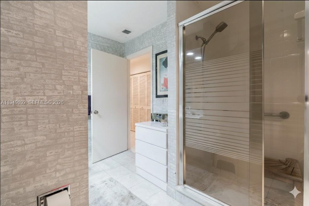 EASTGATE II AT HUNTERS RU - Residential