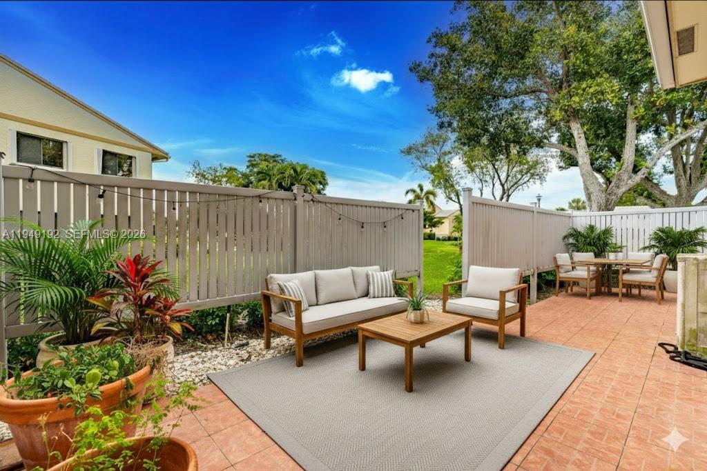 EASTGATE II AT HUNTERS RU - Residential