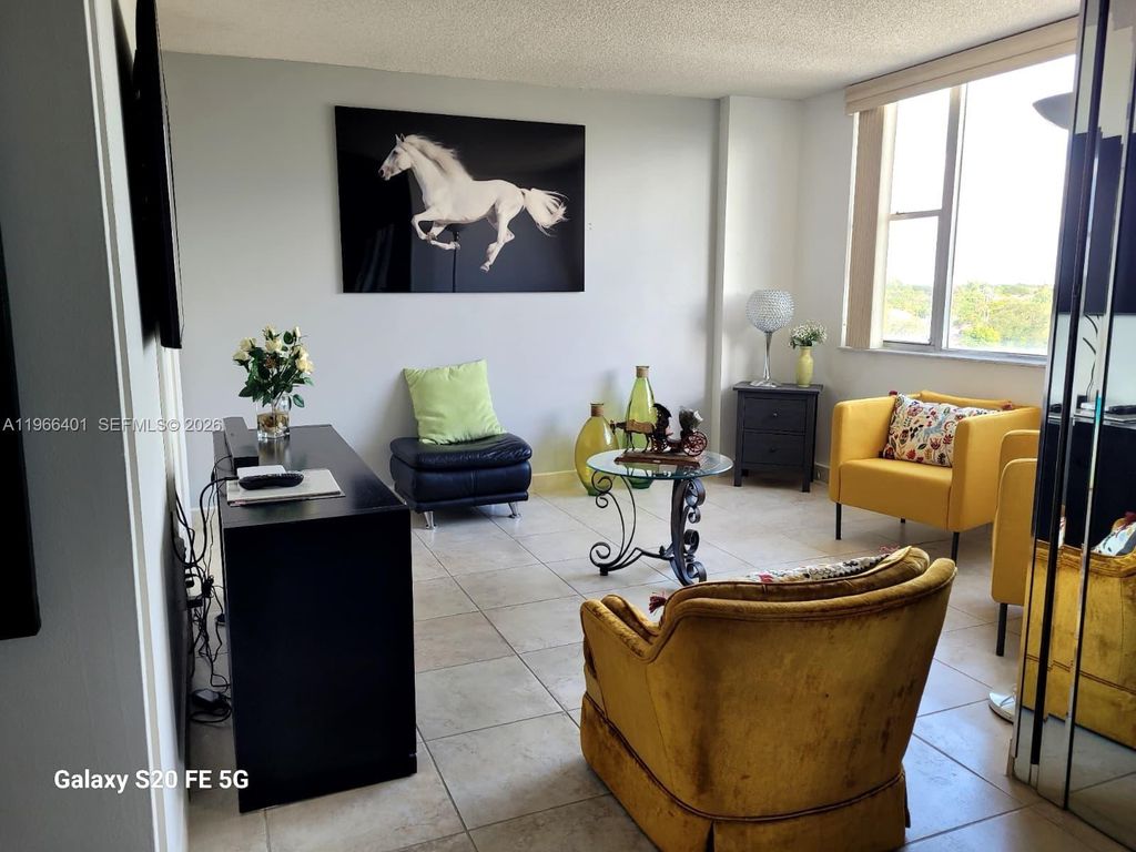 Photo of 4001 Hillcrest Dr #705, Hollywood, FL 33021 (MLS # A11966401)