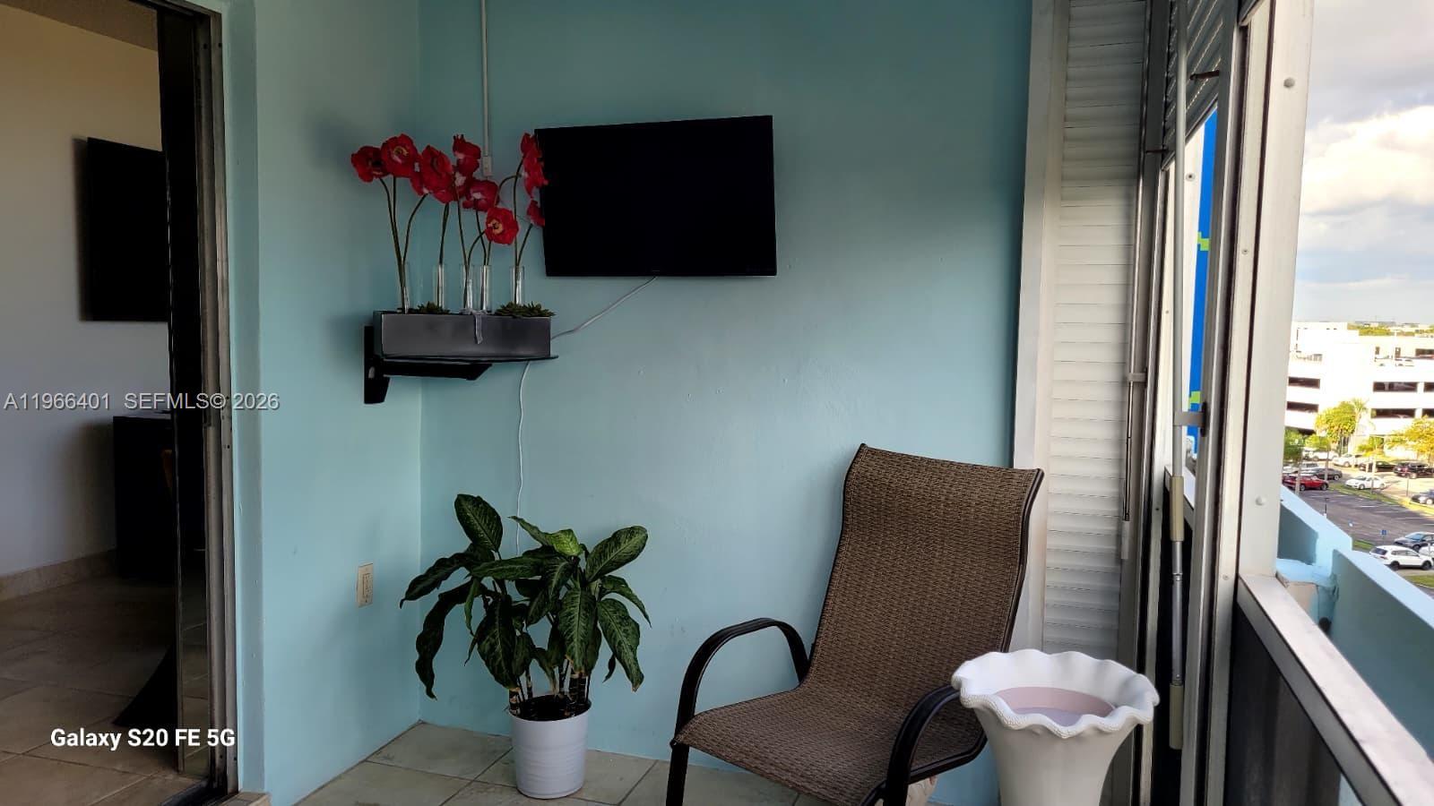 HILLCREST EAST NO 26 COND - Residential