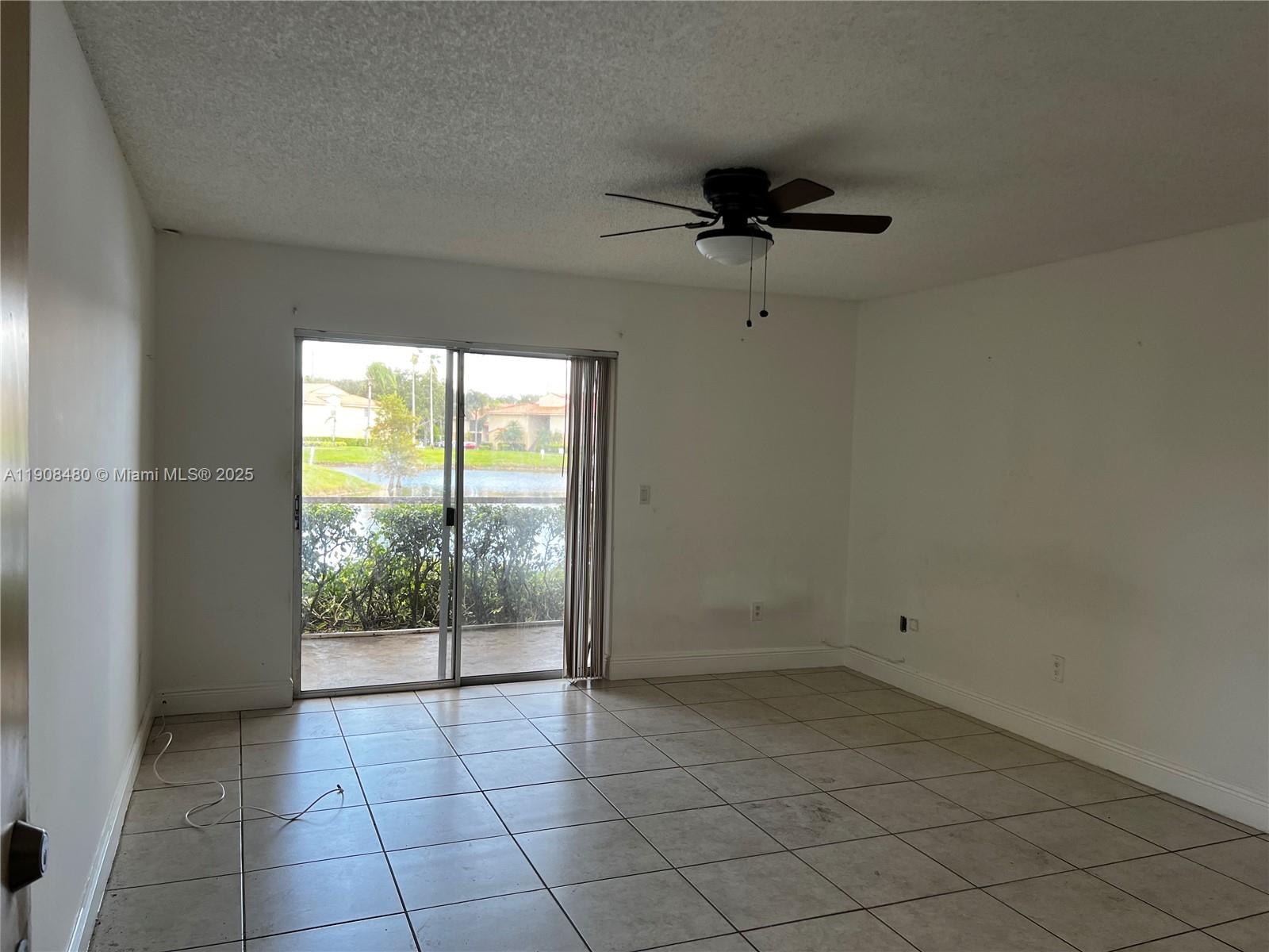 ROYAL POINCIANA CONDO - Residential Lease