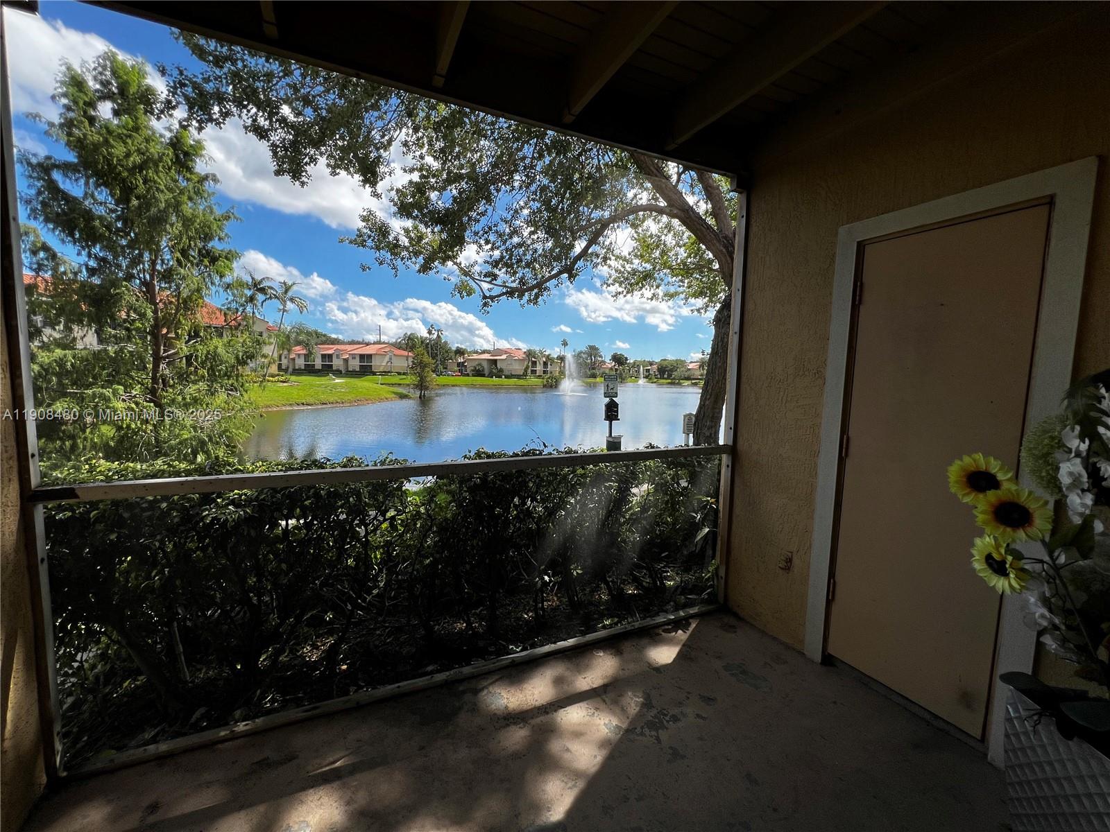 ROYAL POINCIANA CONDO - Residential Lease