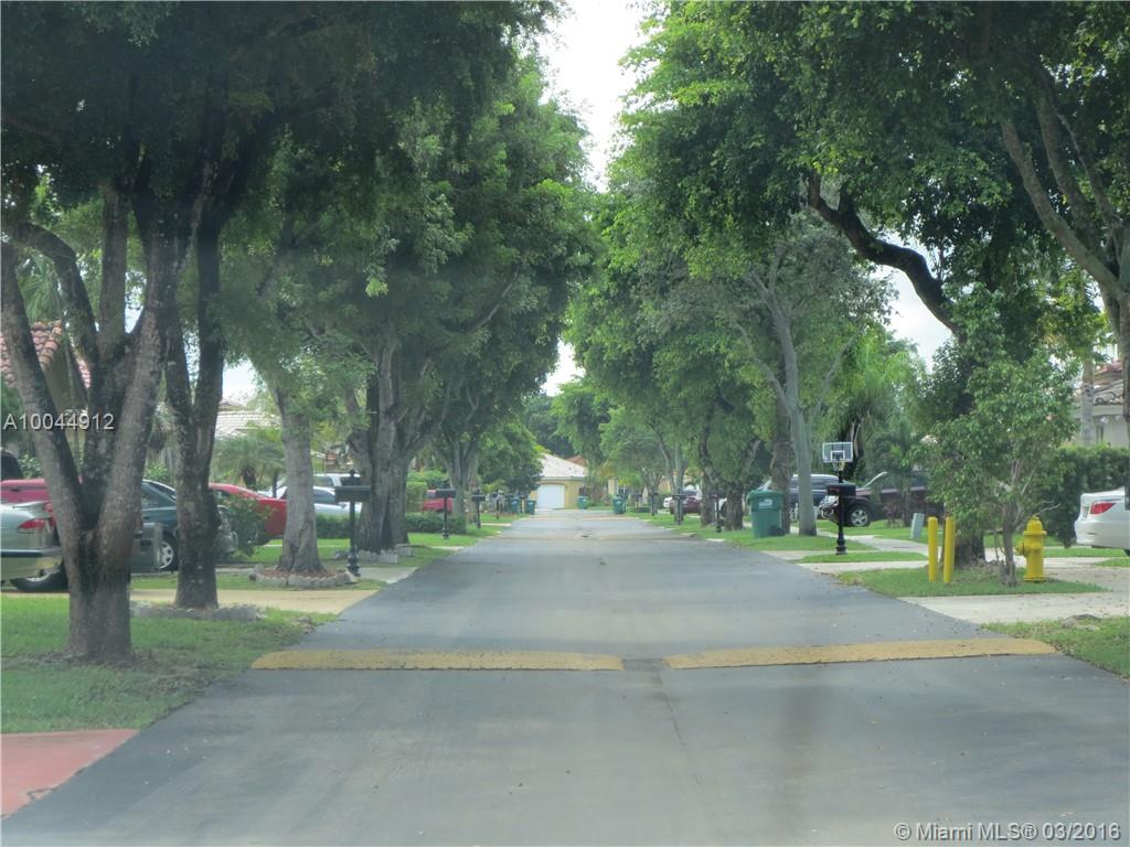 Poinciana At Sun Lakes Es - Residential