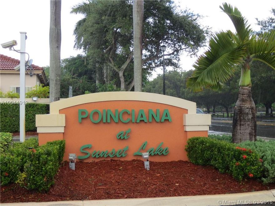 Bright and Spacious 3bed/2bath in the heart of West Kendall. Freshly painted, brand new kitchen, Stainless Steal Appliances brand new, new master bedr floors. Closed and private community, very well maintained. Just minutes to shopping, schools, restaurants, everything a family needs without going too far. Hurry UP!