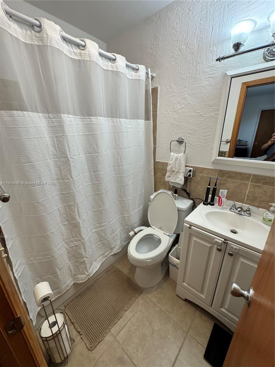 CUTLER RIDGE SEC 7 - Residential Lease