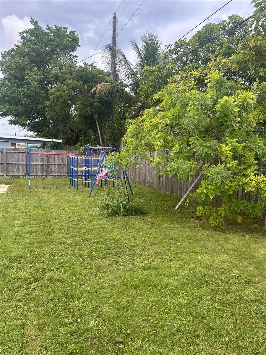 CUTLER RIDGE SEC 7 - Residential Lease