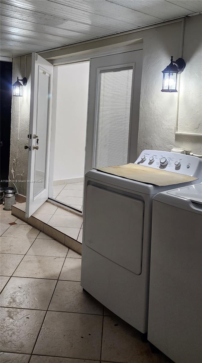 WESTWIND LAKES SEC 6 - Residential