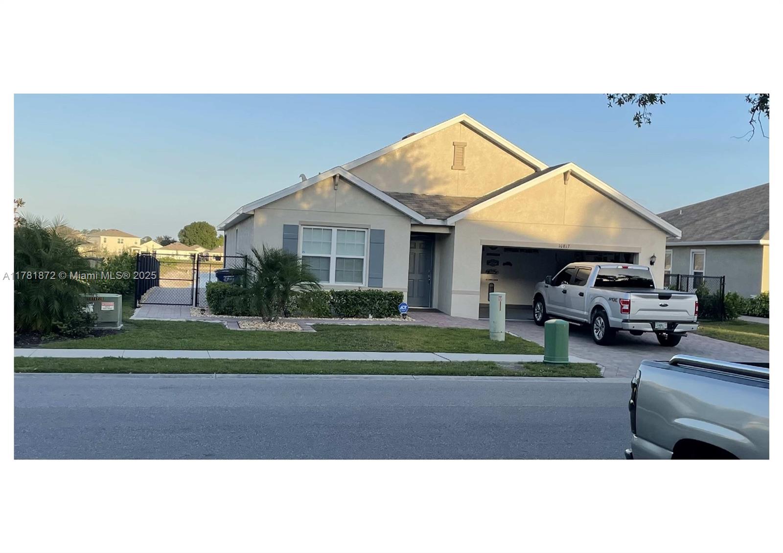 Photo 1 of 10817 Marble Brook Blvd, Lehigh Acres, Florida, $2,300, Web #: 11781872