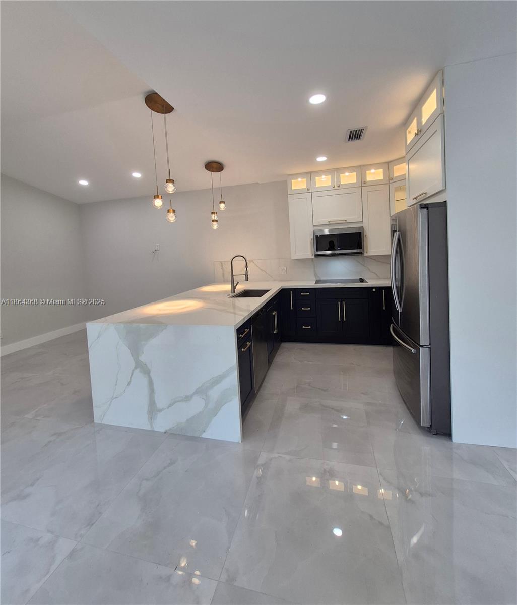 DIMENSIONS NORTH AT CHAPE - Residential