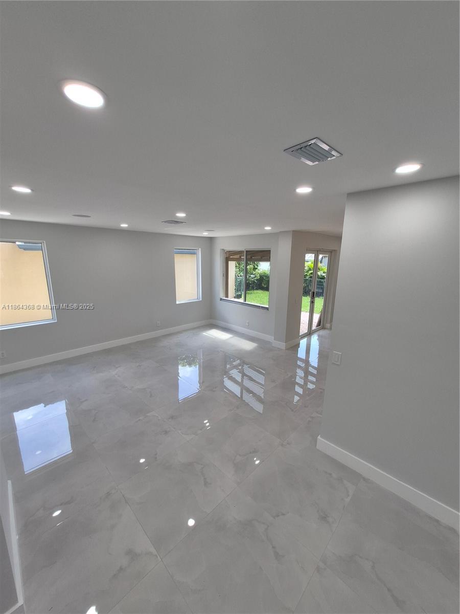 DIMENSIONS NORTH AT CHAPE - Residential