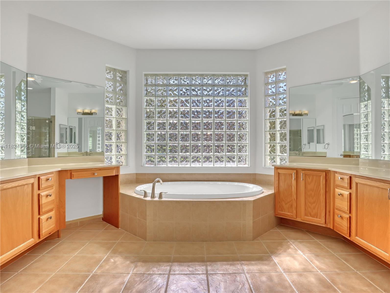 FLORIDA CLUB - Residential