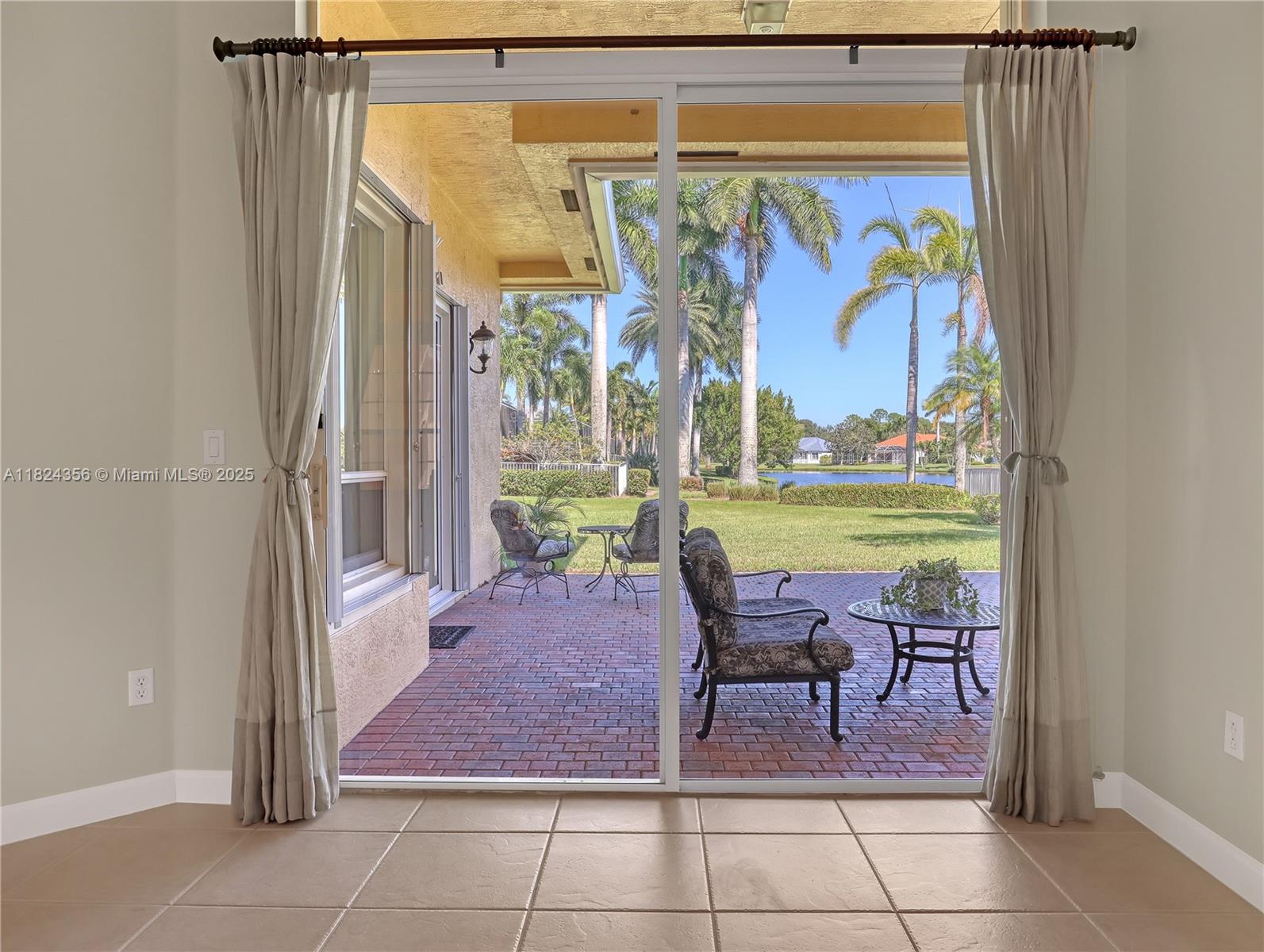 FLORIDA CLUB - Residential