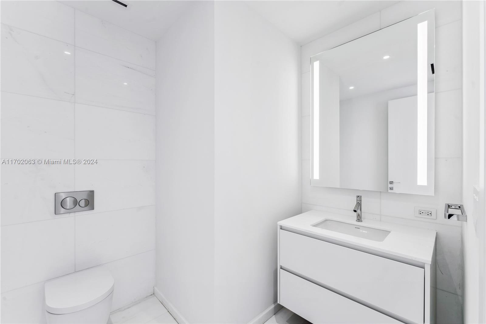 Aston Martin Residences - Residential