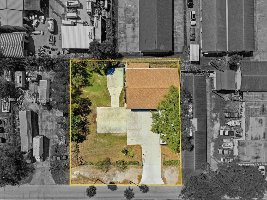 Photo of 645 Old Dixie Hwy, Sebastian, FL 32958 (MLS # A11986538)