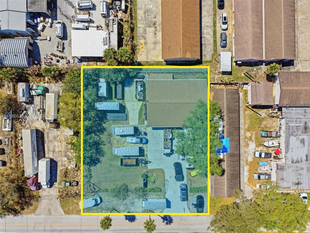 Photo of 645 Old Dixie Hwy, Sebastian, FL 32958 (MLS # A11986538)