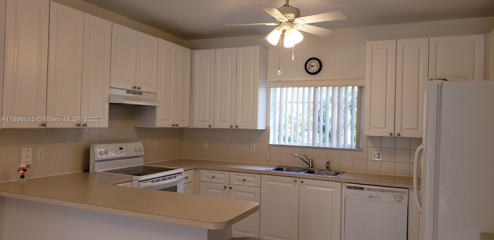 WASHINGTON PALMS CONDO - Residential Lease