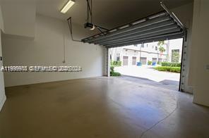 DOWNTOWN DORAL DUTCHER - Residential Lease