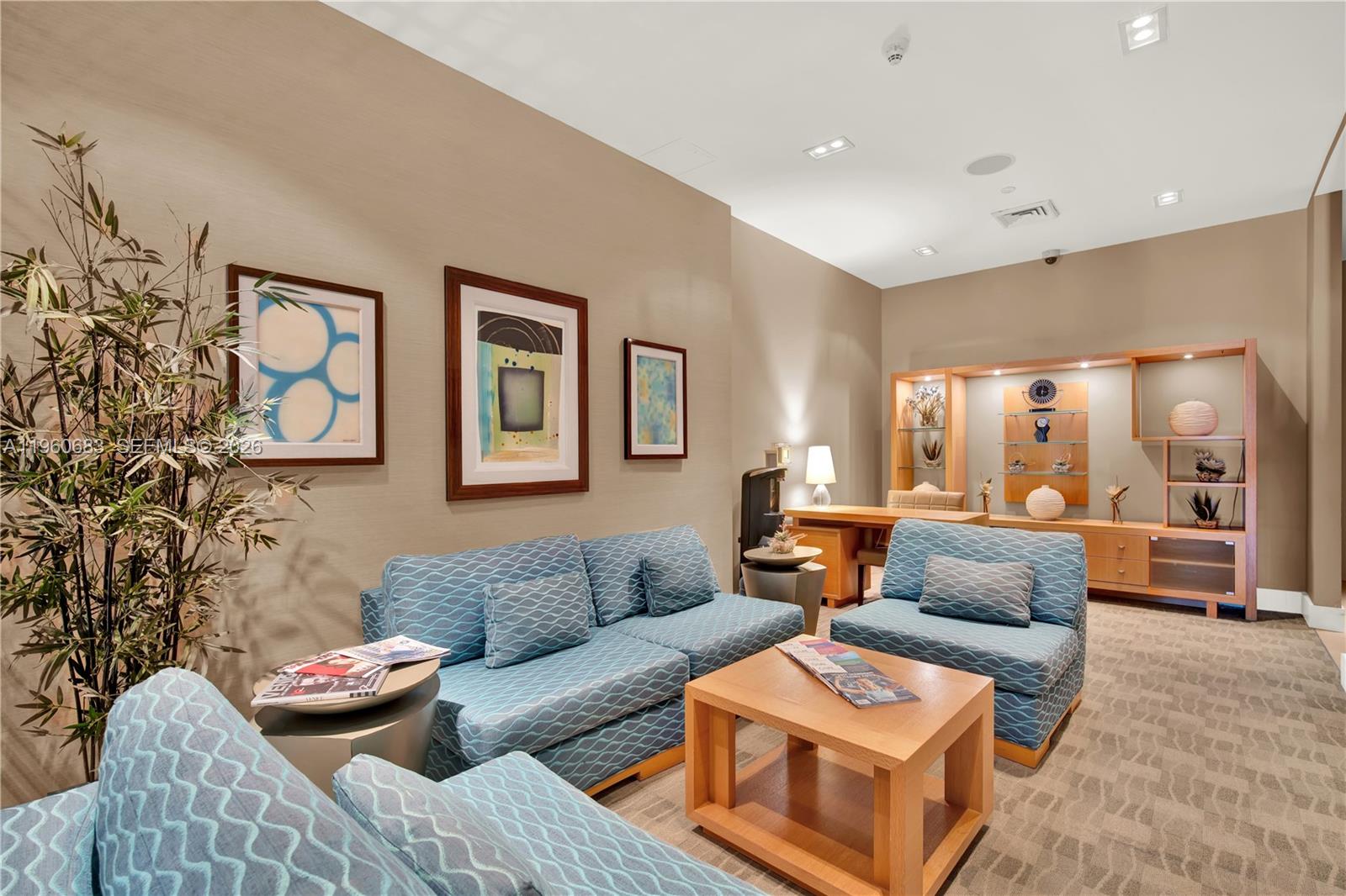 SAPPHIRE FORT LAUDERDALE - Residential