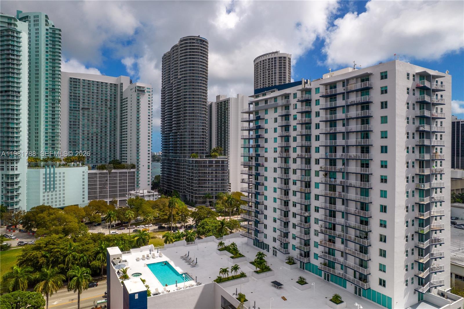 1800 BISCAYNE PLAZA CONDO - Residential