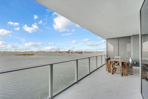 700 NE 24th St 1405 Miami FL 33137