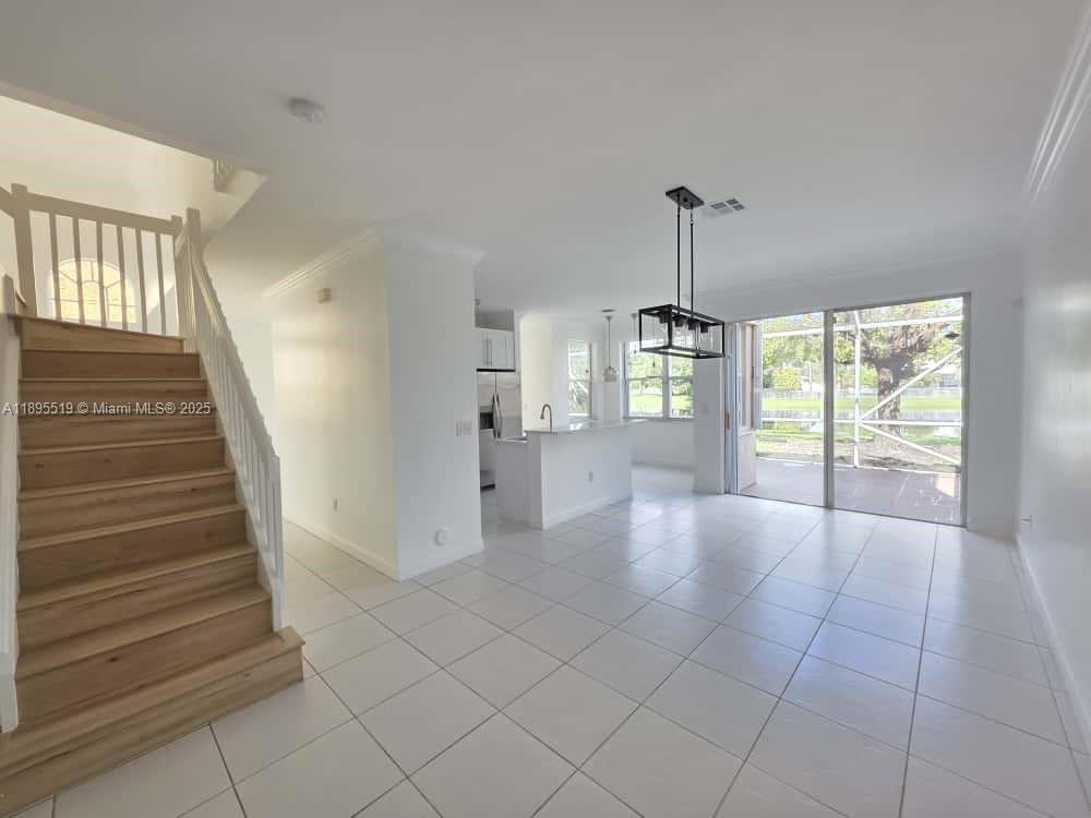 TOWNGATE - Residential Lease