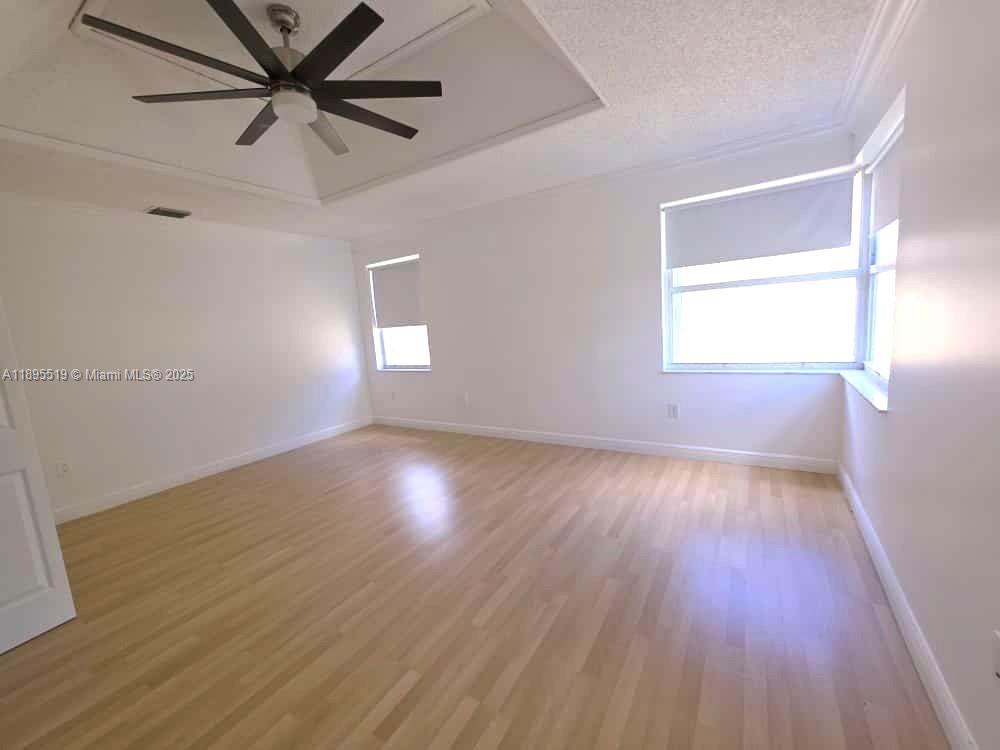 TOWNGATE - Residential Lease