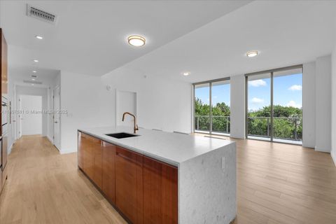 2678 Tigertail Ave 402 Miami FL 33133