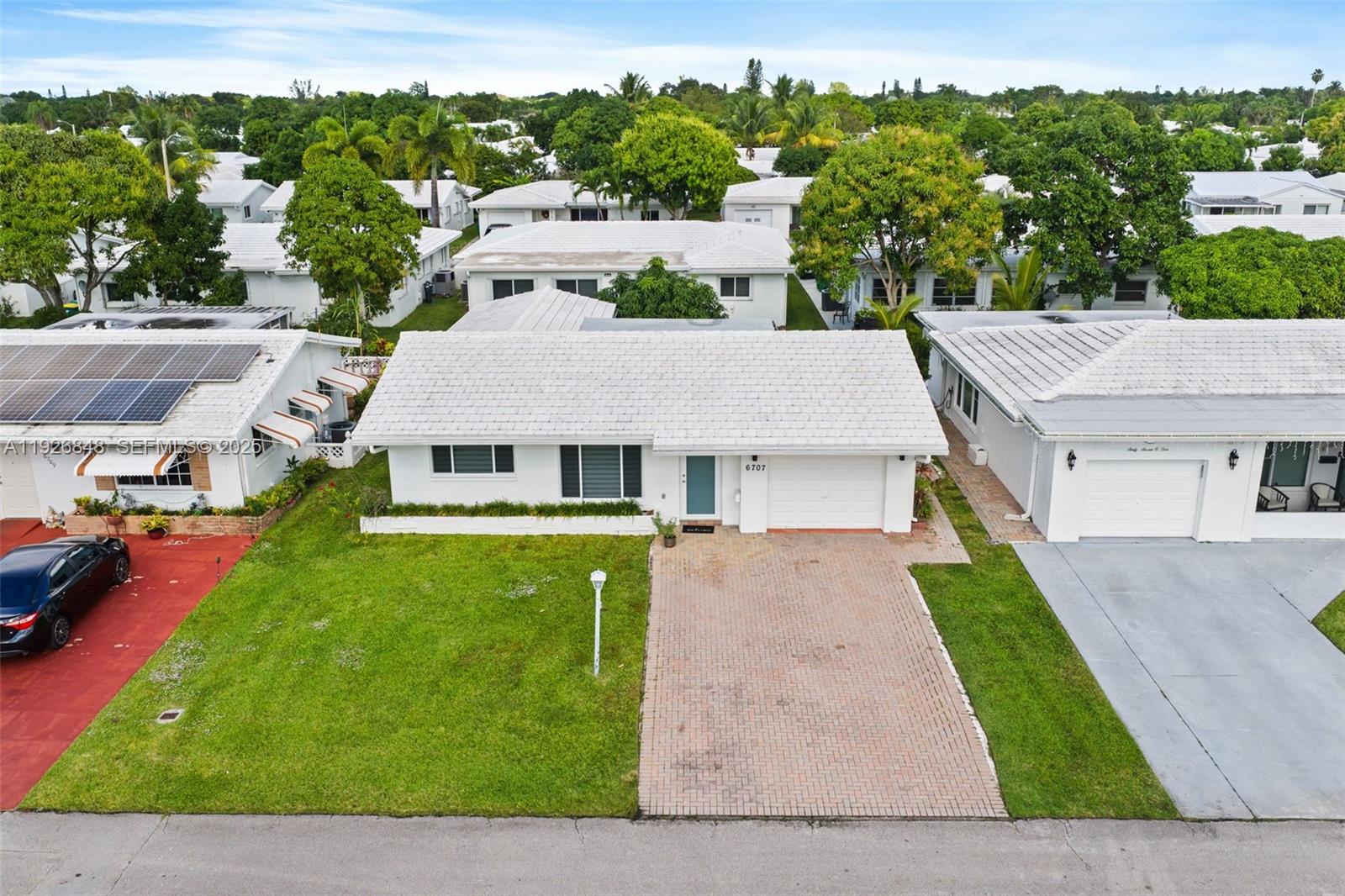 MAINLANDS OF TAMARAC LAKE - Residential