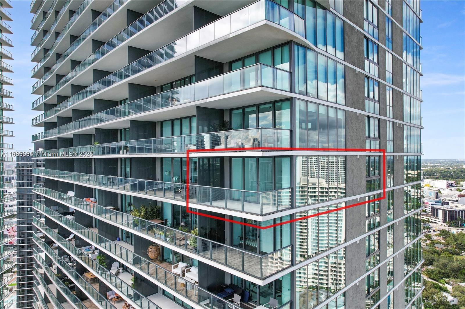 PARAISO BAY CONDO - Residential