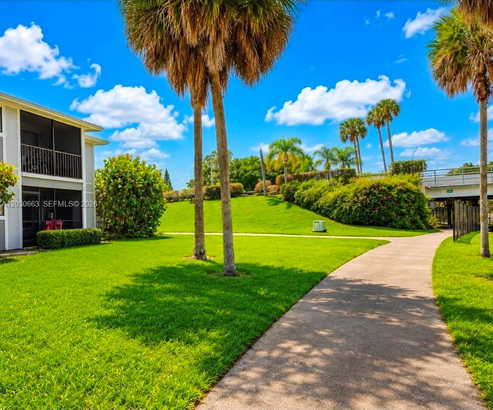 9707 Hammocks Blvd 103