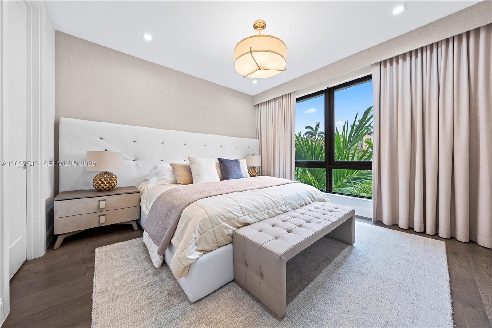 DOWNTOWN DORAL SOUTH PHAS - Residential