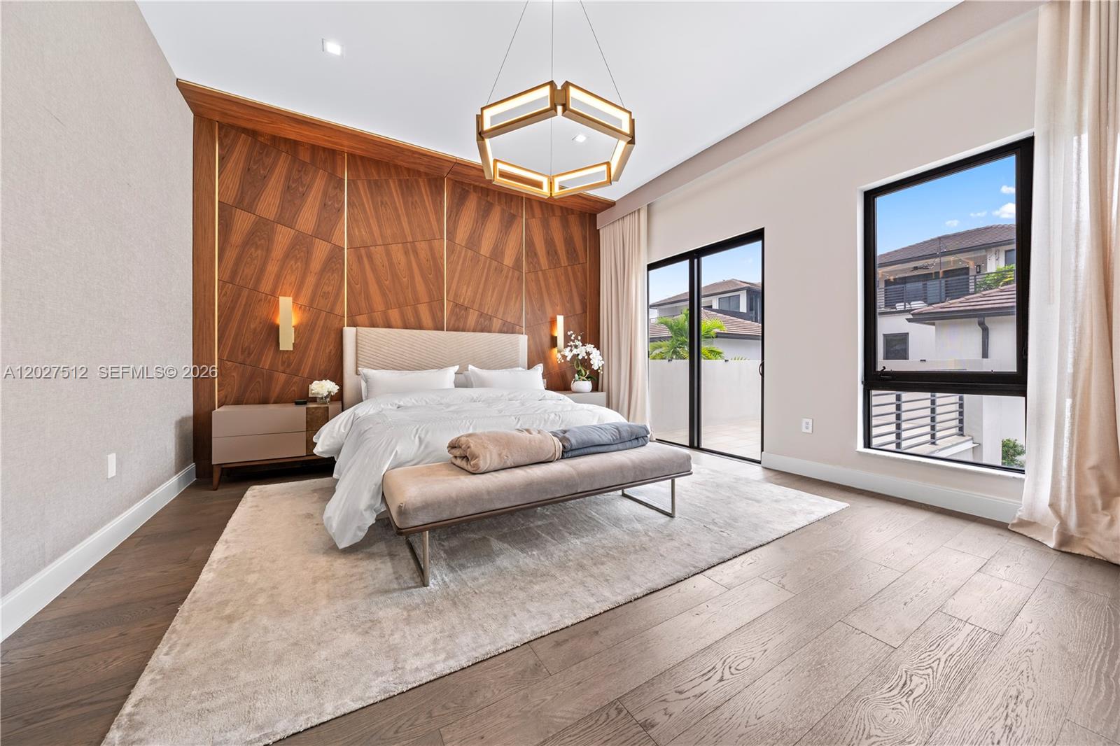 DOWNTOWN DORAL SOUTH PHAS - Residential