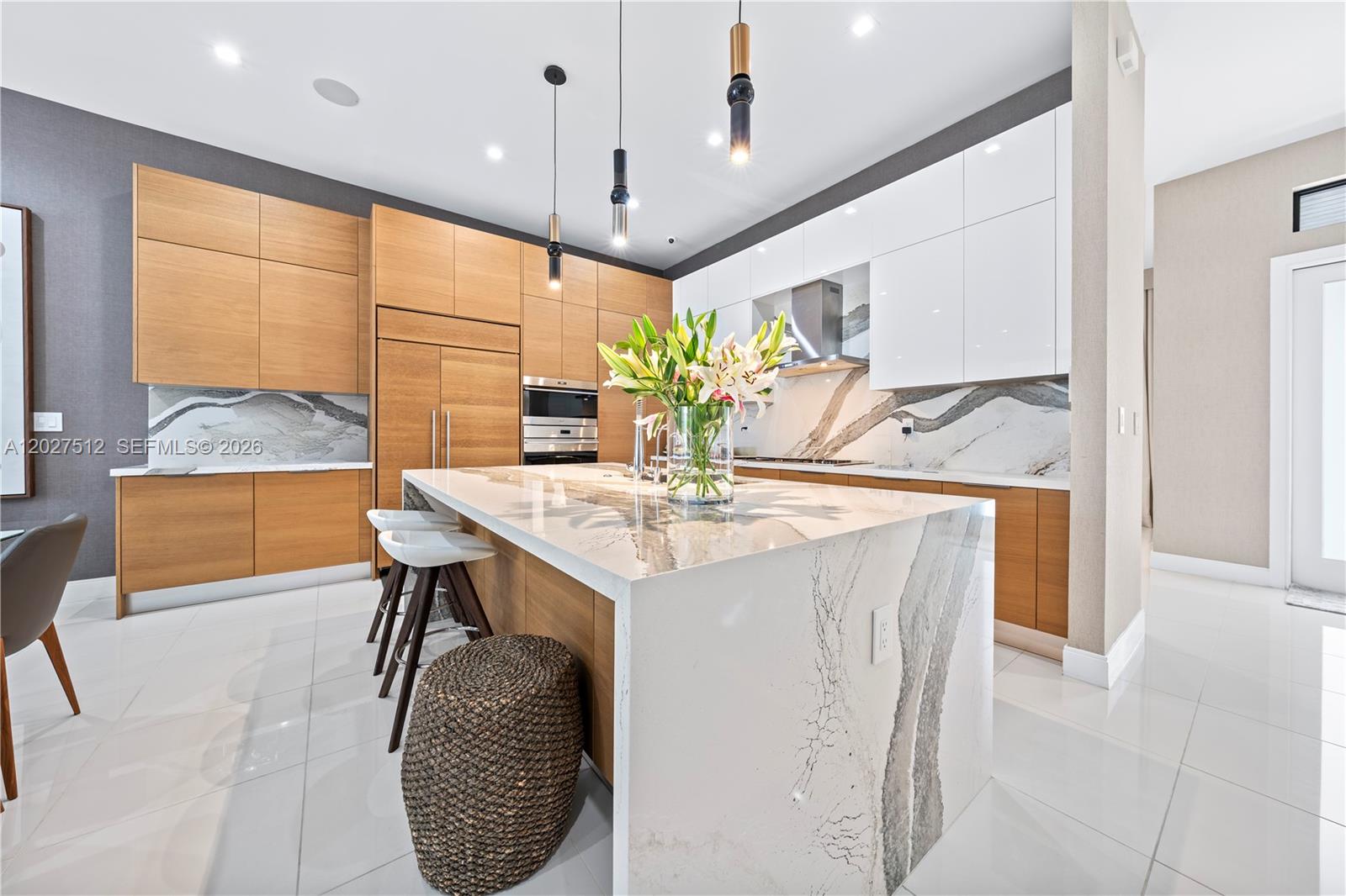 DOWNTOWN DORAL SOUTH PHAS - Residential