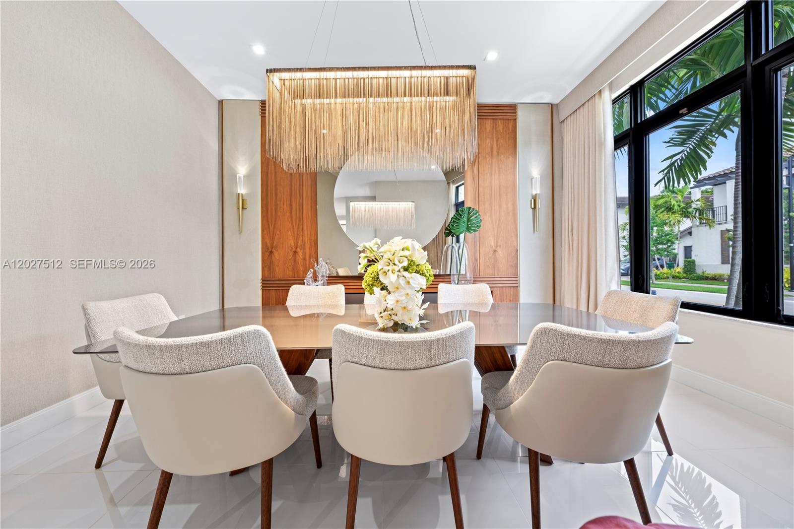 DOWNTOWN DORAL SOUTH PHAS - Residential