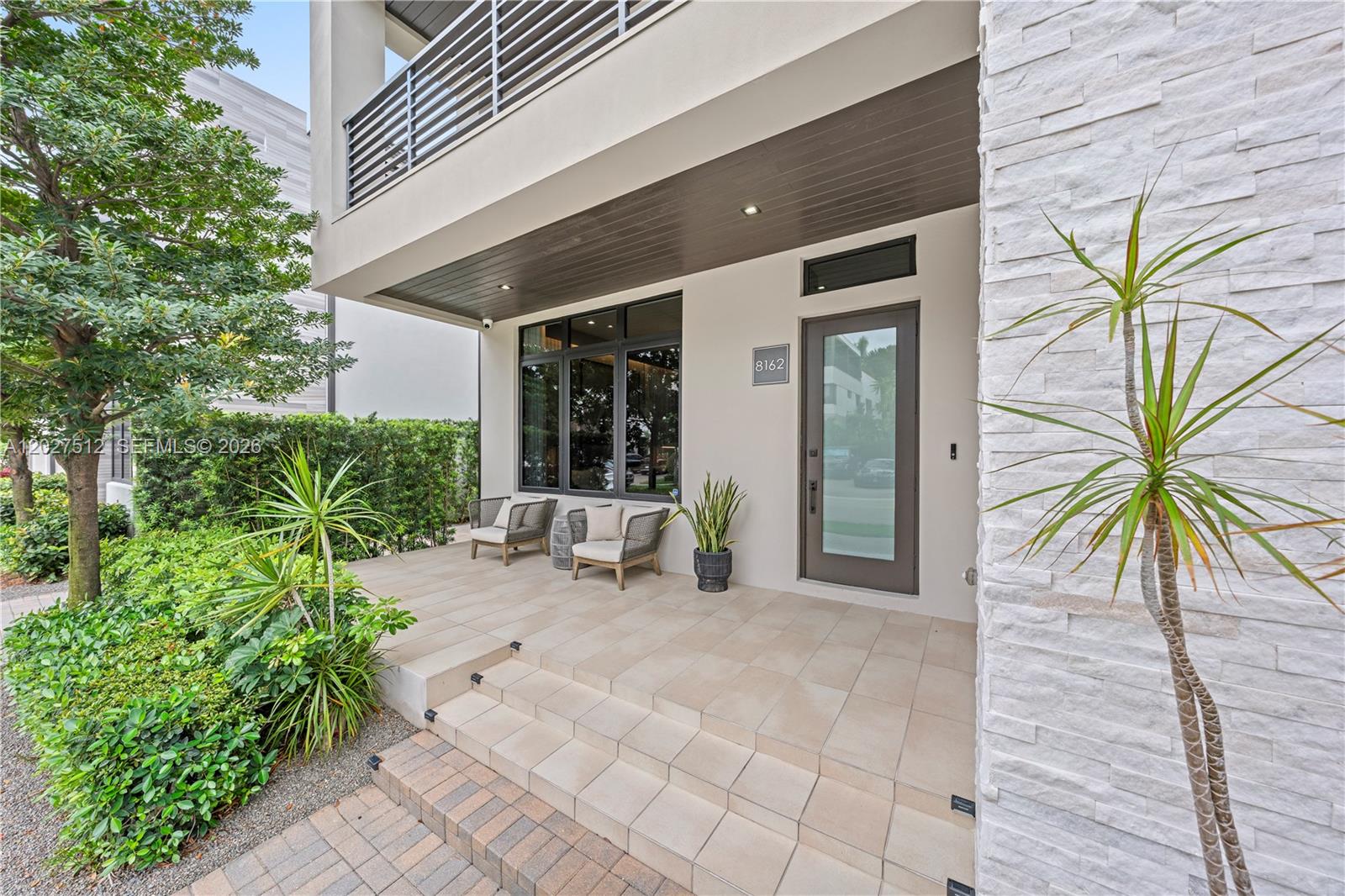 DOWNTOWN DORAL SOUTH PHAS - Residential