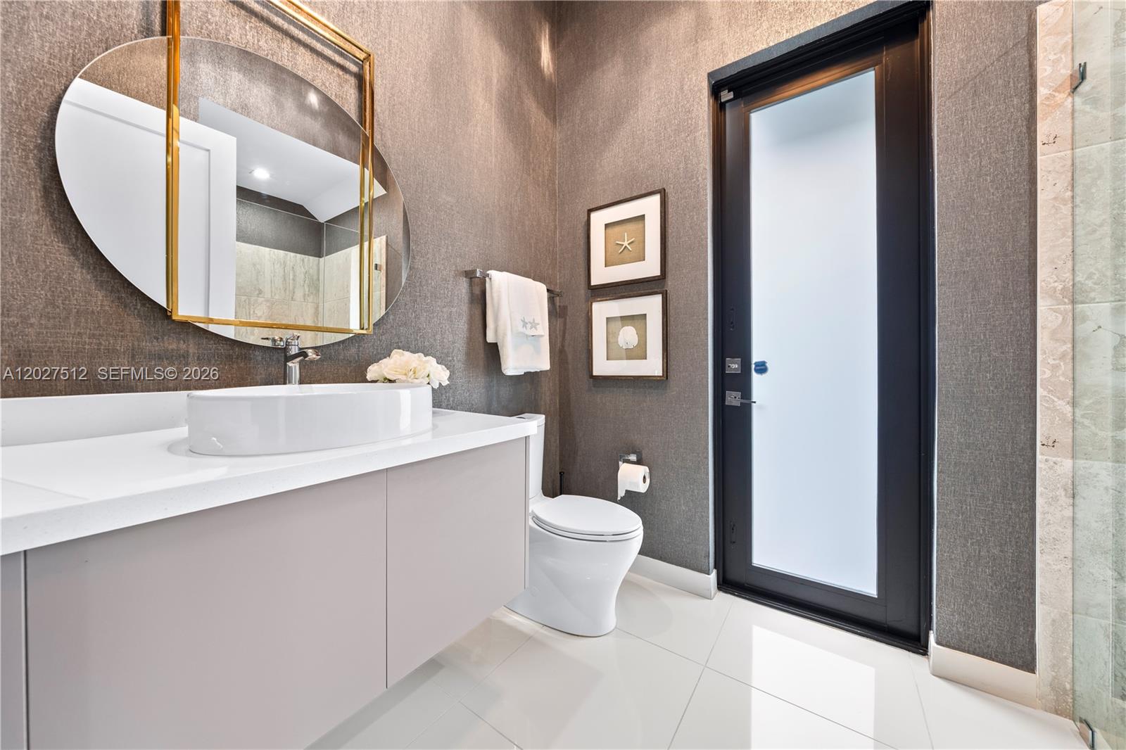 DOWNTOWN DORAL SOUTH PHAS - Residential