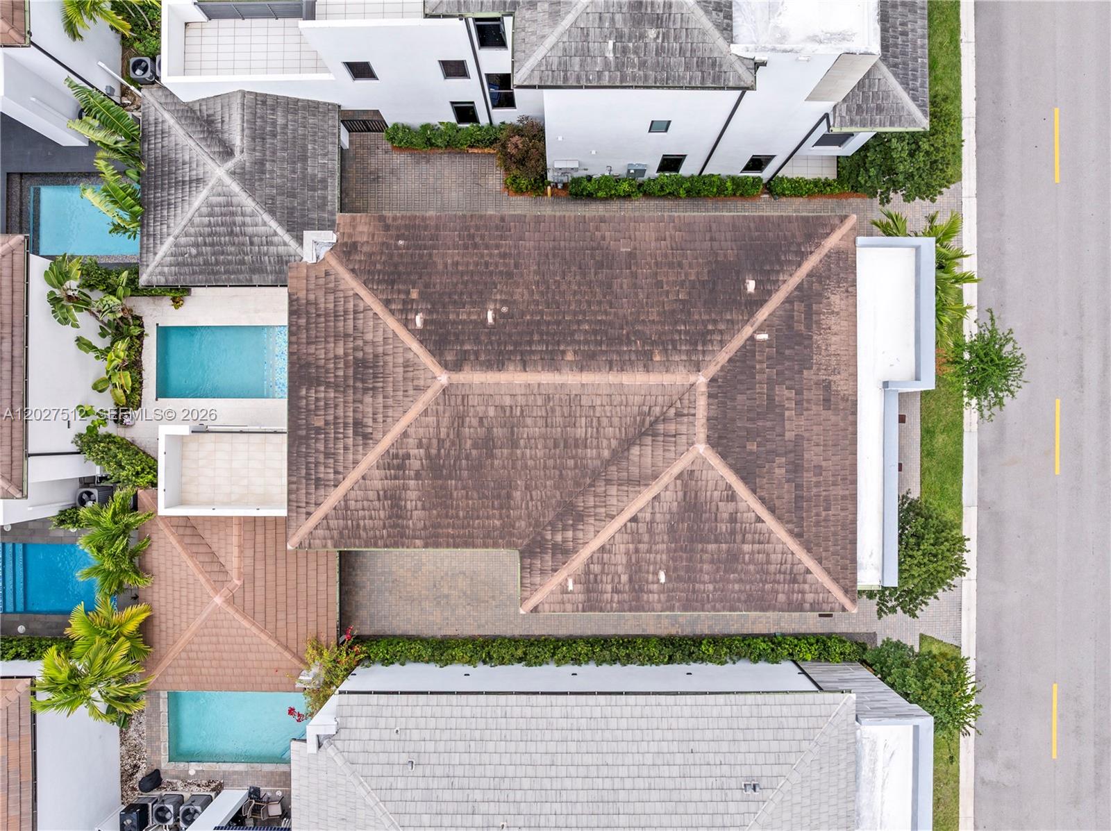 DOWNTOWN DORAL SOUTH PHAS - Residential