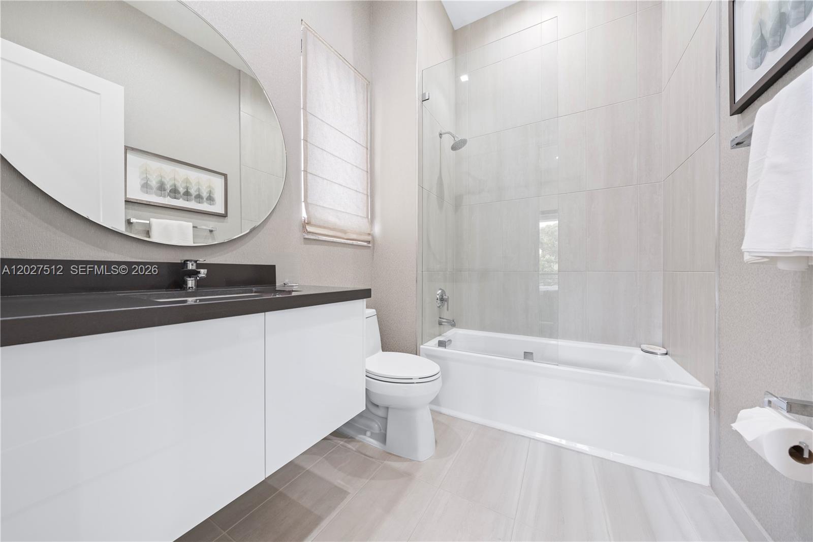 DOWNTOWN DORAL SOUTH PHAS - Residential