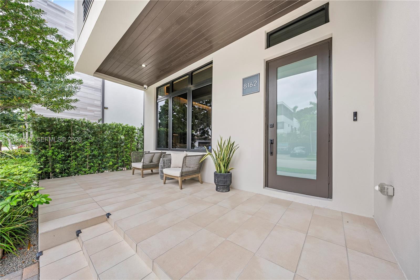 DOWNTOWN DORAL SOUTH PHAS - Residential