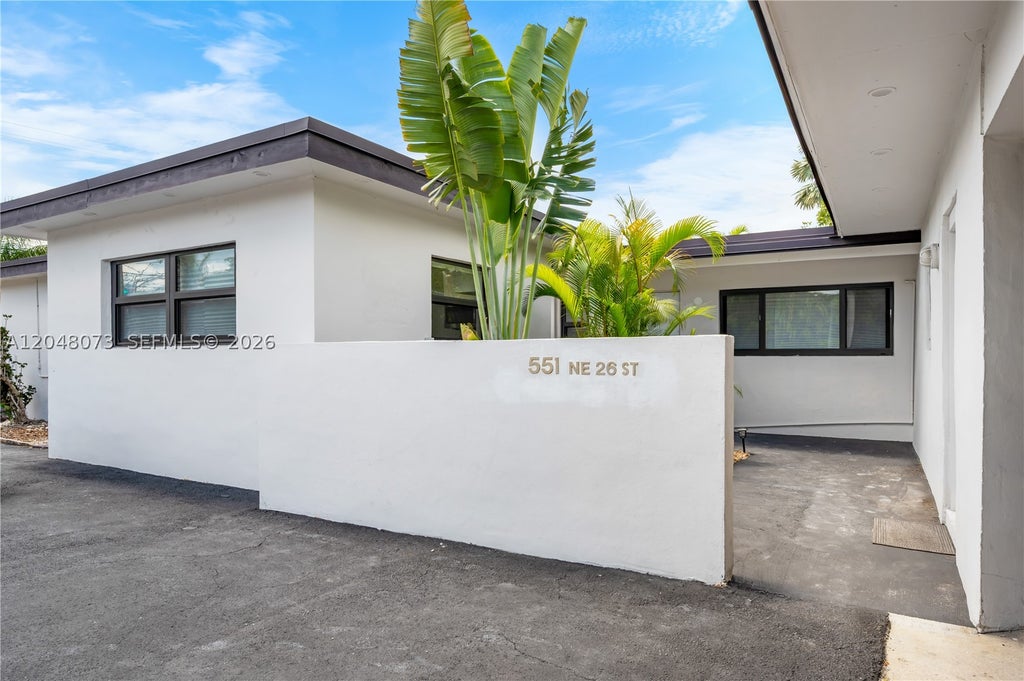 Photo of 551 NE 26th St #1, Wilton Manors, FL 33305 (MLS # A12048073)