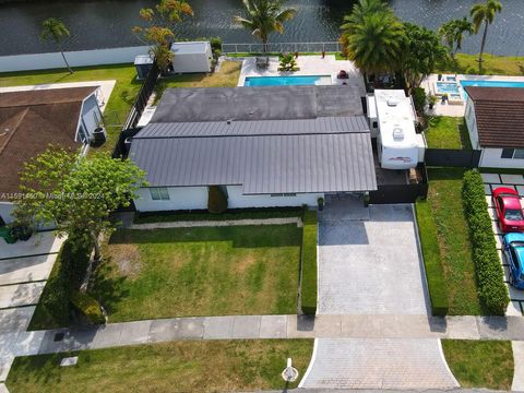 Single Family Residence in Miami FL 3162 Village Green Dr Dr 37.jpg