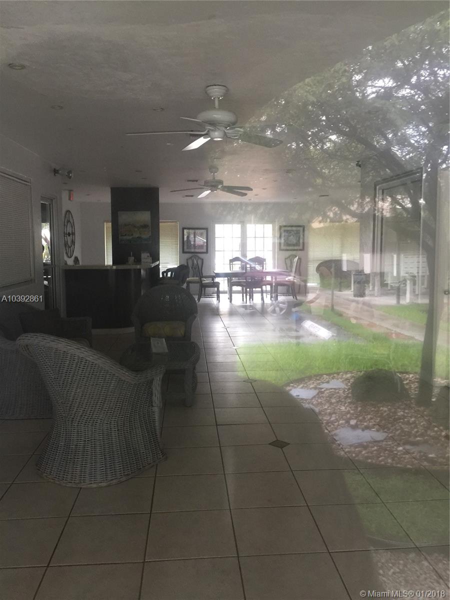 CAPTIVA LAKES VILLAS COND - Residential