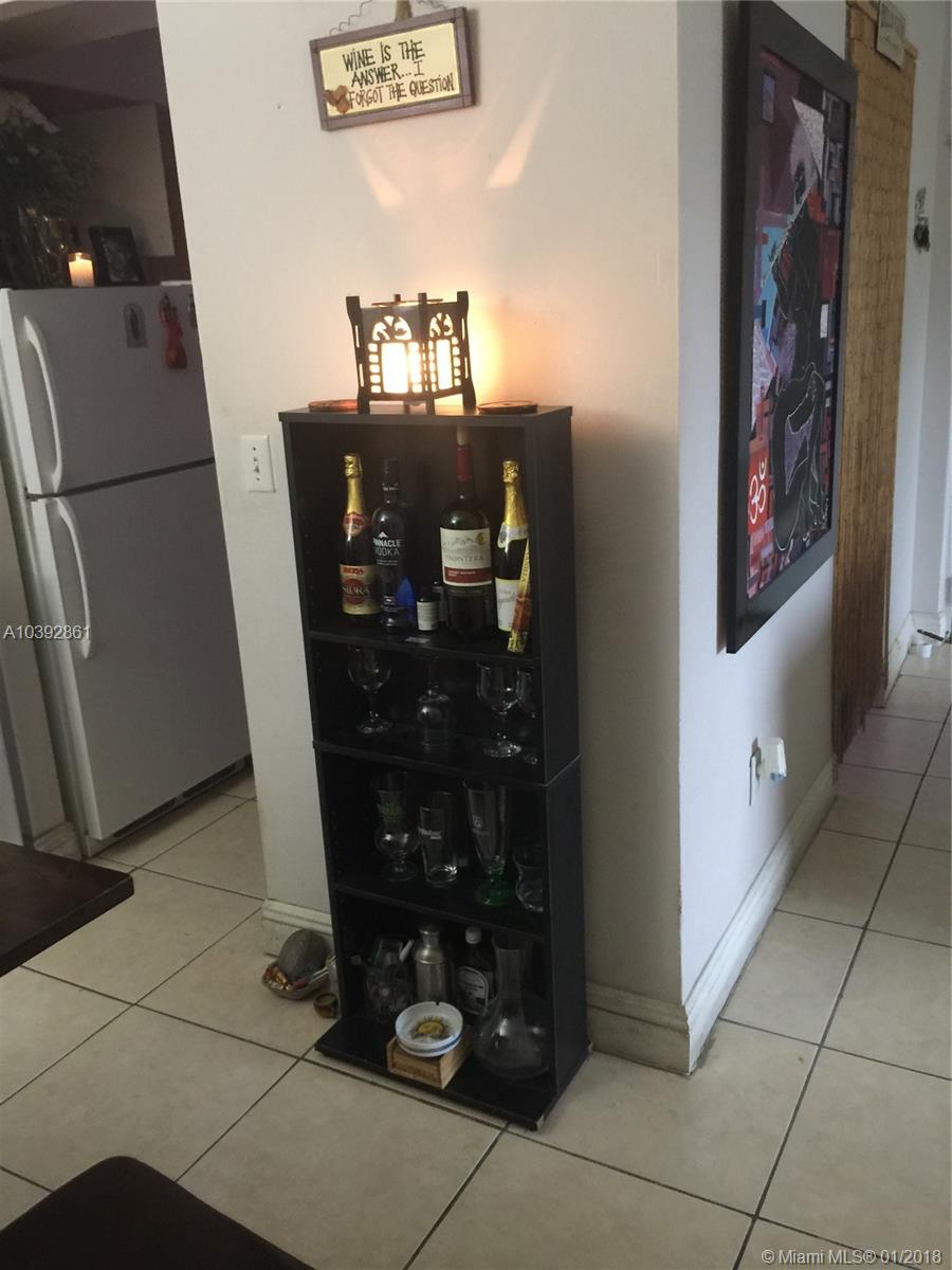 CAPTIVA LAKES VILLAS COND - Residential