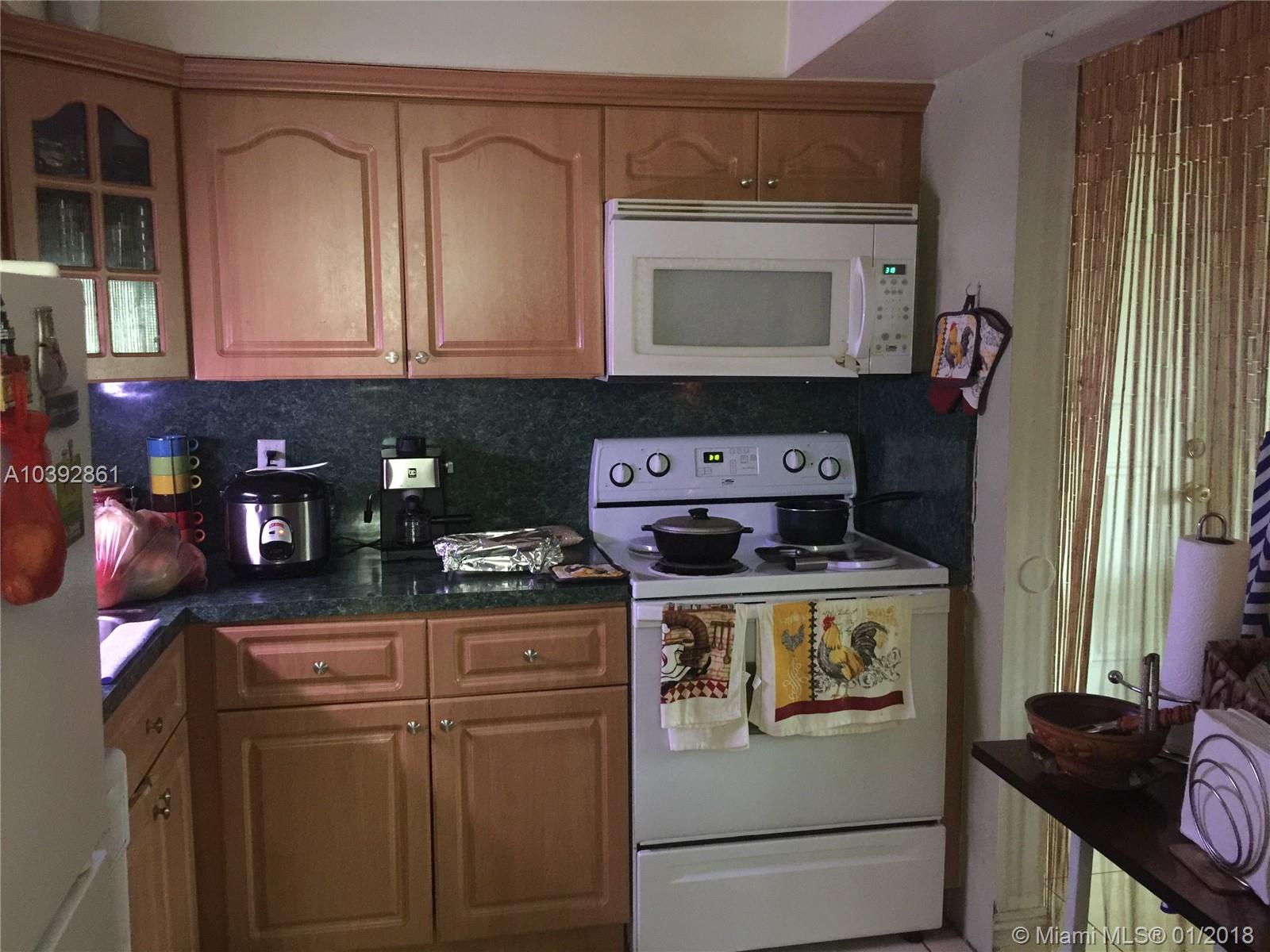 CAPTIVA LAKES VILLAS COND - Residential